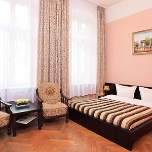 Hotel-pension Cortina ** Берлин